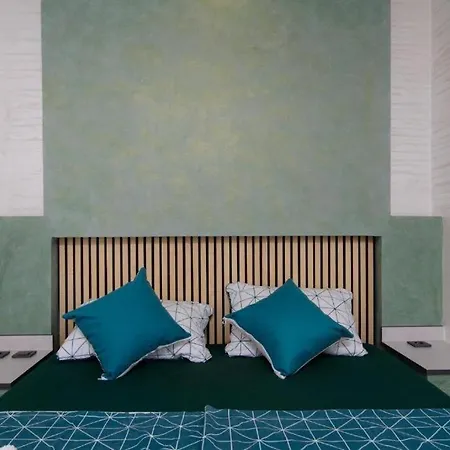 In Okrug Gornji With Sea View, Balcony, Air Conditioning, Wifi 5134-5 *