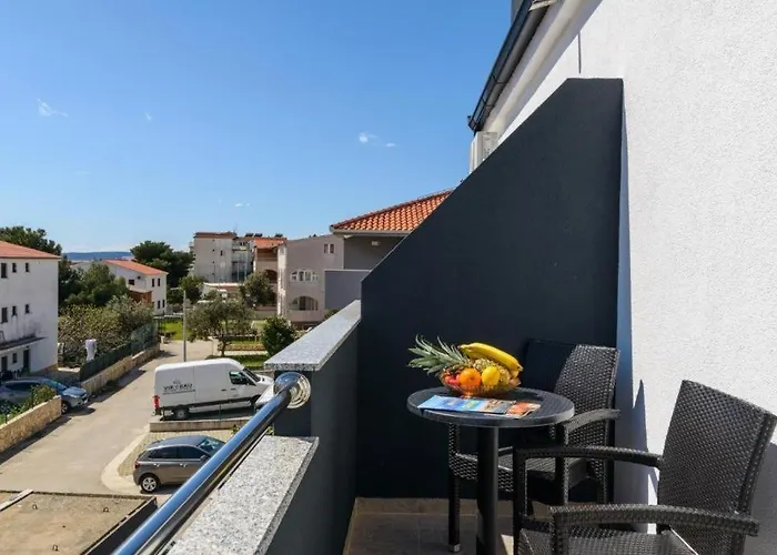 In Okrug Gornji With Sea View, Balcony, Air Conditioning, Wifi 5134-5 公寓 特罗吉尔