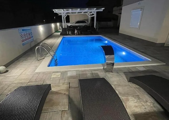 Apartamento In Okrug Gornji With Sea View, Balcony, Air Conditioning, Wifi 5134-5