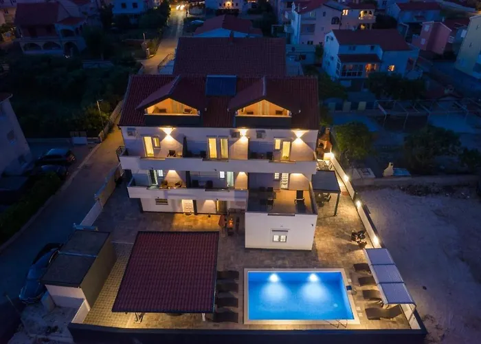 In Okrug Gornji With Sea View, Balcony, Air Conditioning, Wifi 5134-5 *