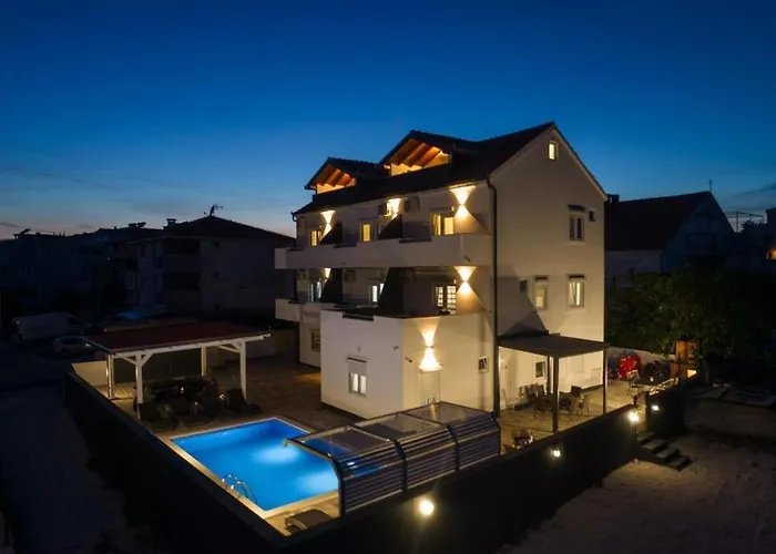 In Okrug Gornji With Sea View, Balcony, Air Conditioning, Wifi 5134-5 Apartamento *
