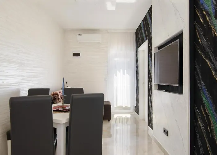 Apartamento In Okrug Gornji With Sea View, Balcony, Air Conditioning, Wifi 5134-5 Trogir