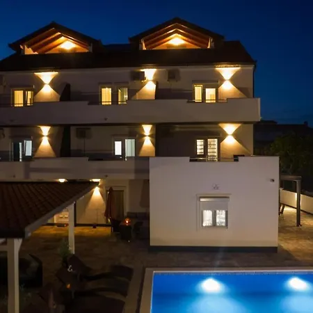 Appartement In Okrug Gornji With Sea View, Balcony, Air Conditioning, Wifi 5134-5