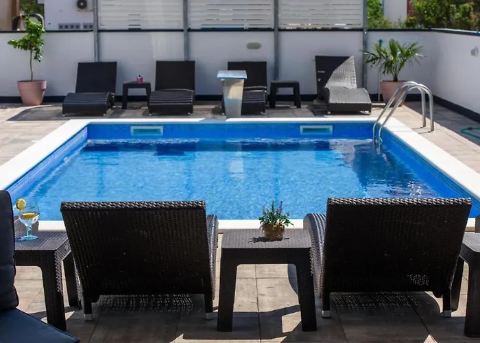 Apartment In Okrug Gornji With Sea View, Balcony, Air Conditioning, Wifi 5134-5