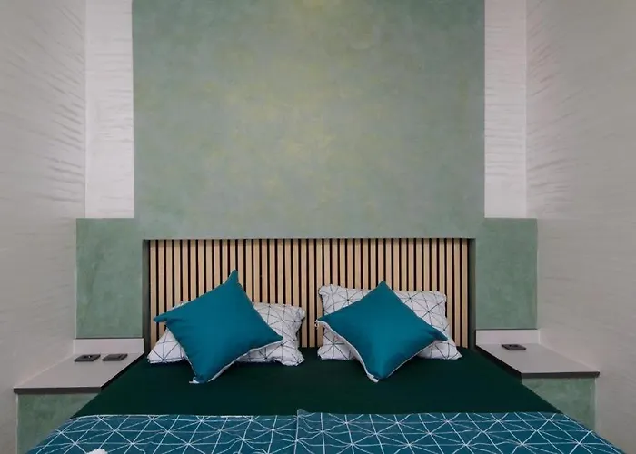 In Okrug Gornji With Sea View, Balcony, Air Conditioning, Wifi 5134-5 *