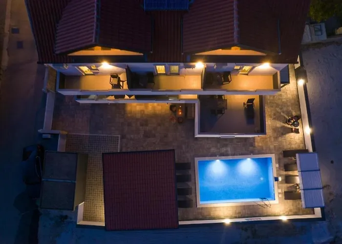 In Okrug Gornji With Sea View, Balcony, Air Conditioning, Wifi 5134-5 Trogir